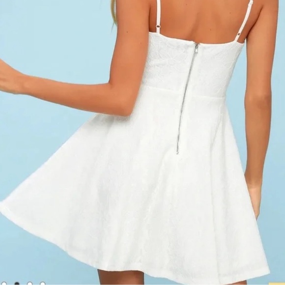 NWOT Lulus White Mini Dress - Picture 2 of 4